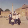 Listos para ir a merendar a las bodegas (1976-77 �?)