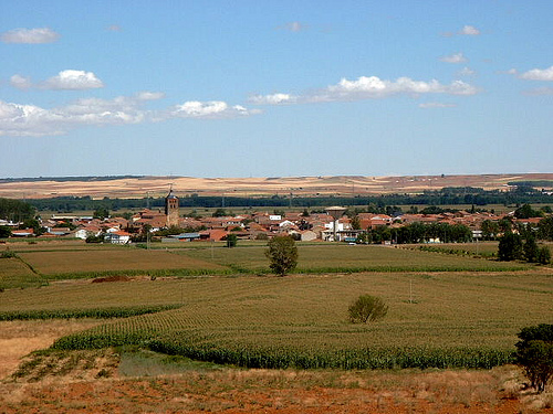 Villademor visto desde las bodegas